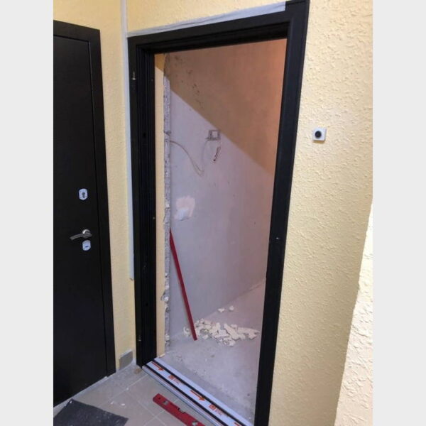 installation-of-metal-doors-720x720-v2v0q70